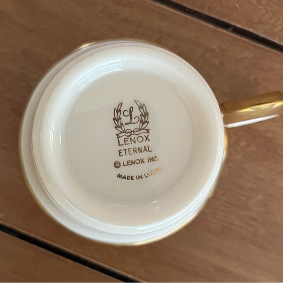 Lenox Eternal Tea Cup & Saucer Set. Condition: Mint - Picture 4 of 5